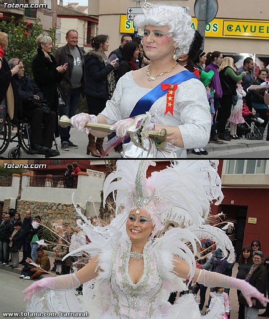 'La Musa' y 'Don Carnal', junto con las de peñas de carnaval, impregnan de luz, color y ritmo las calles de Totana