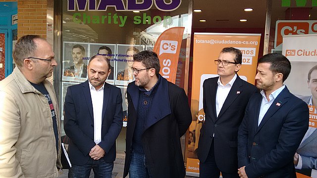 Ciudadanos reclama en Totana mayor transparencia en las instituciones y apoyo al sector de la alfarería