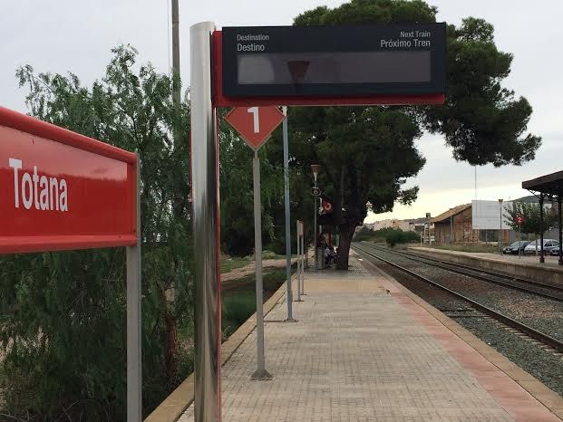 Cortarán el tráfico ferroviario entre Murcia y Lorca durante dos semanas por obras debido a la implantación de nuevas instalaciones de seguridad; del lunes 11 al sábado 23 de febrero