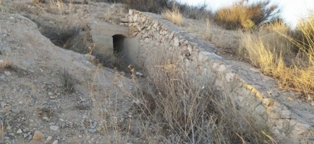 Proyecto “Tras las huellas de la guerra. Nidos de ametralladoras en El Paretón-Cantareros”