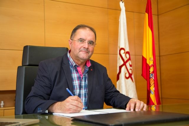 El alcalde de Totana sale al paso de la nota del PSOE tirando de hemeroteca