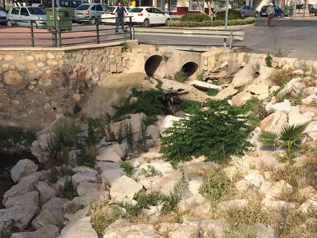 Se solucionan los problemas históricos de vertidos a la rambla del Cementerio con una actuación integral en la red de alcantarillado