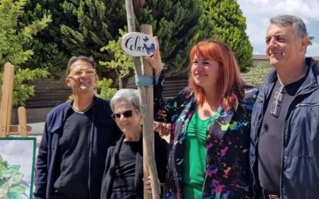 El colegio Guadalentín de El Paretón plantó un árbol con el nombre de Celia