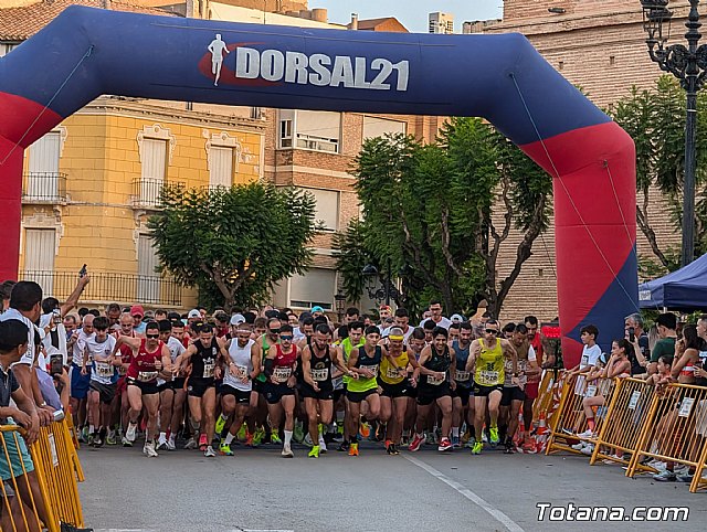 Otro viernes de carrera y fiestas de Santiago en Totana