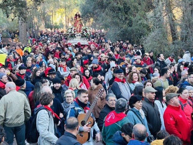 Totana recibe a su Patrona, Santa Eulalia de Mérida, en una bajada llena de devoción y buen ambiente; cuya romería ha sido de las más participativas de los últimos años