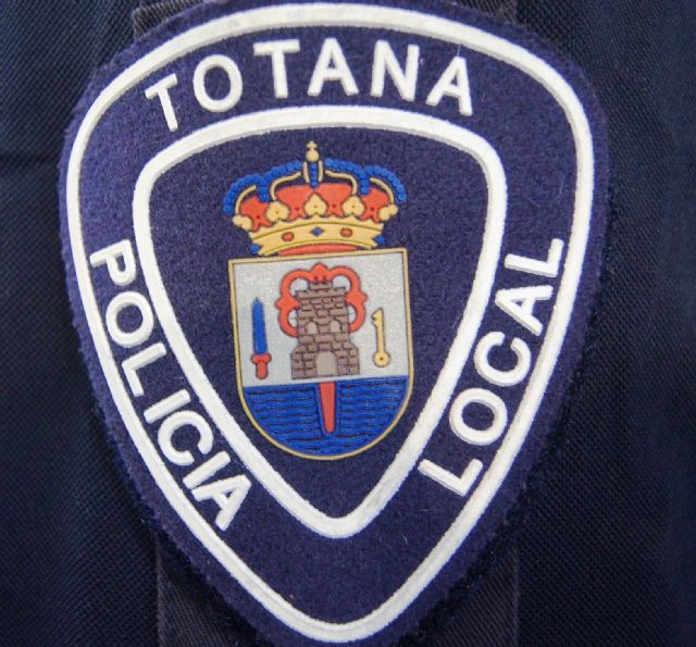 La Policía Local de Totana detiene al presunto autor de un delito de robo con fuerza en un vehículo estacionado