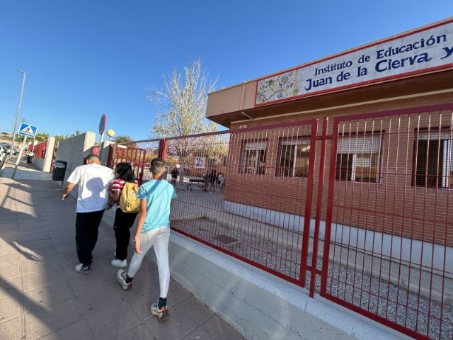 Un total de 2.622 estudiantes comienzan el curso escolar 2024/2025 en las enseñanzas de la ESO, Bachillerato y Formación Profesional en Totana