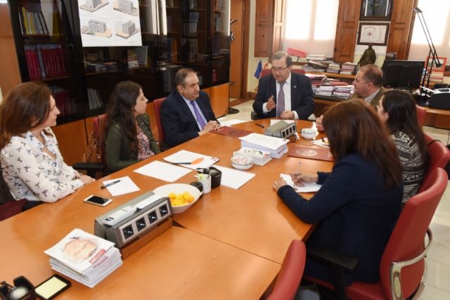 Prorrogan el convenio de colaboración con la UMU para el mantenimiento de la sede permanente de extensión universitaria en Totana