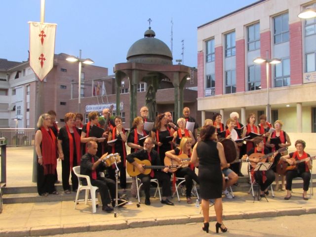 Éxito de la Velada de Habaneras y Canciones Populares que se celebró el pasado viernes por la noche en diferentes espacios del casco urbano