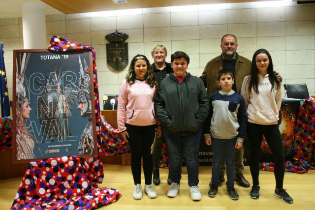 Vicente Martínez López e Isabel Cánovas López; Musa y Don Carnal infantiles del Carnaval de este año 2019