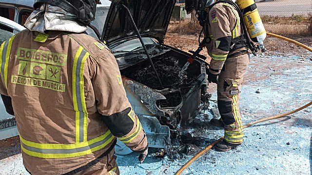 Bomberos han intervenido en dos incendios en Totana