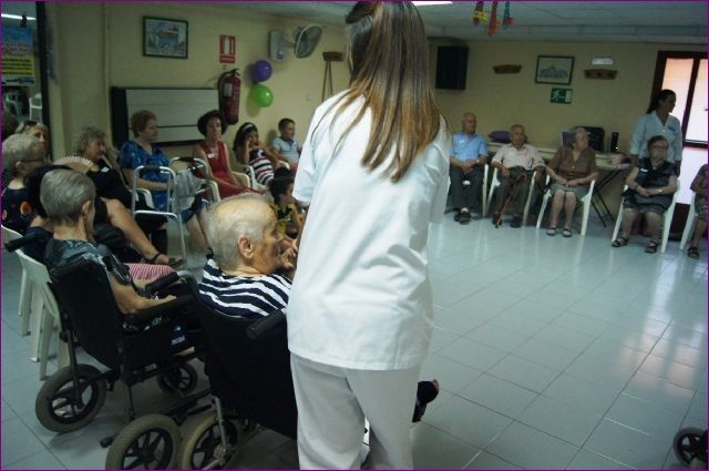 La Junta Local de Gobierno aprueba licitar el contrato para prestar los servicios en los Centros de Día de Personas Mayores Dependientes de Totana