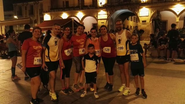 Miembros del Club Atletismo de Totana presentes en la I Lorca Running night