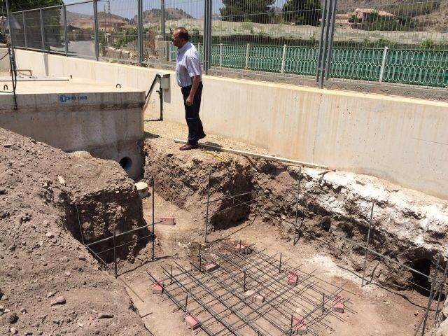 Las obras de instalación de una nueva toma en la impulsión de Virgen de las Huertas se traducen ya en una mejora sustancial en el servicio