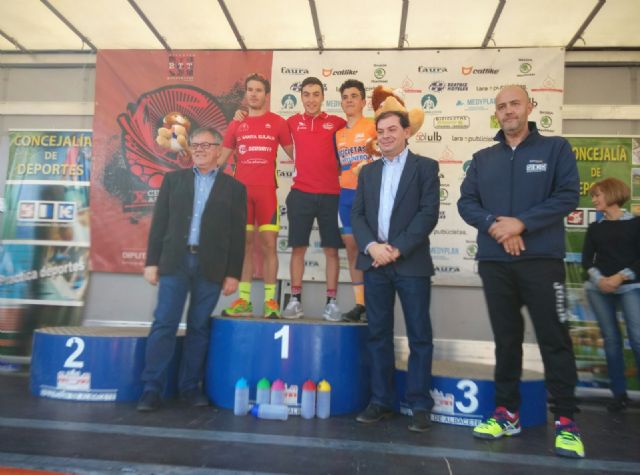 Víctor Perez del C.C. Santa Eulalia de Totana consigue otro podium en Hellín