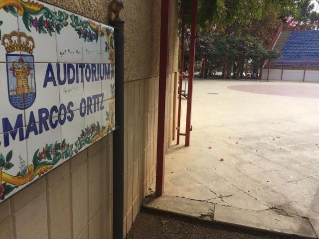 Pedirán a la Comunidad Autónoma financiación para acometer la cubrición y cierre del auditorio del parque municipal 'Marcos Ortiz'