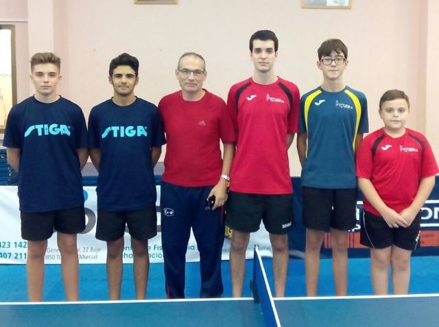 Tres derrotas y solo una victoria de los equipos totaneros de tenis de mesa este fin de semana