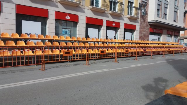 PADISITO va a gestionar un año más las gradas para presenciar el desfile del Carnaval de Totana