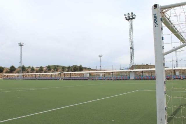 Aprueban al proyecto para sustituir el césped artificial y reparación del riego en los dos campos de fútbol de la Ciudad Deportiva “Valverde Reina”