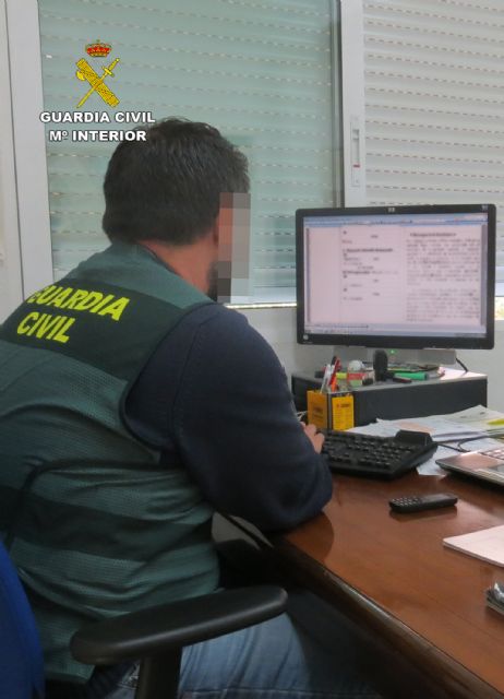 La Guardia Civil detiene a una persona en Totana por estafas en la contratación de micro-créditos