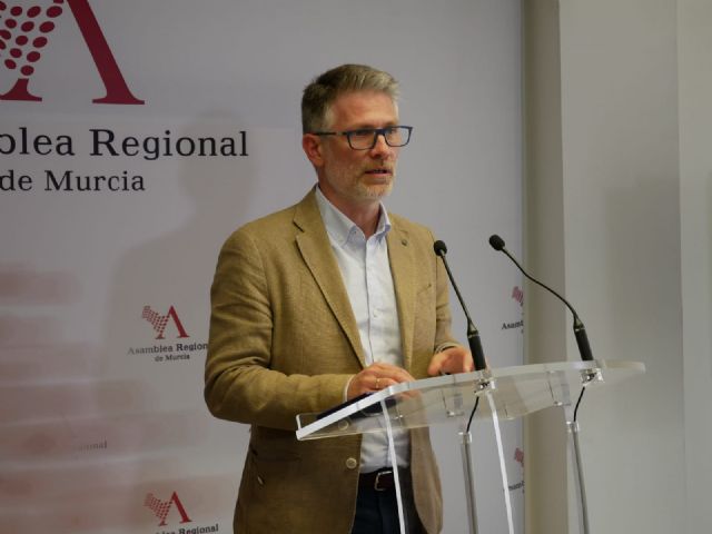 Martínez-Carrasco: 'Mientras PSOE y Podemos pretenden montar circos mediáticos, el PP busca que se conozca toda la información sobre el Aeropuerto Internacional de la Región de Murcia'